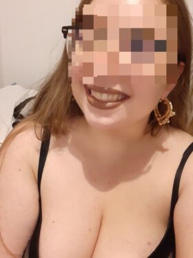 Monica Tantralize
Erotic massage and escorting services